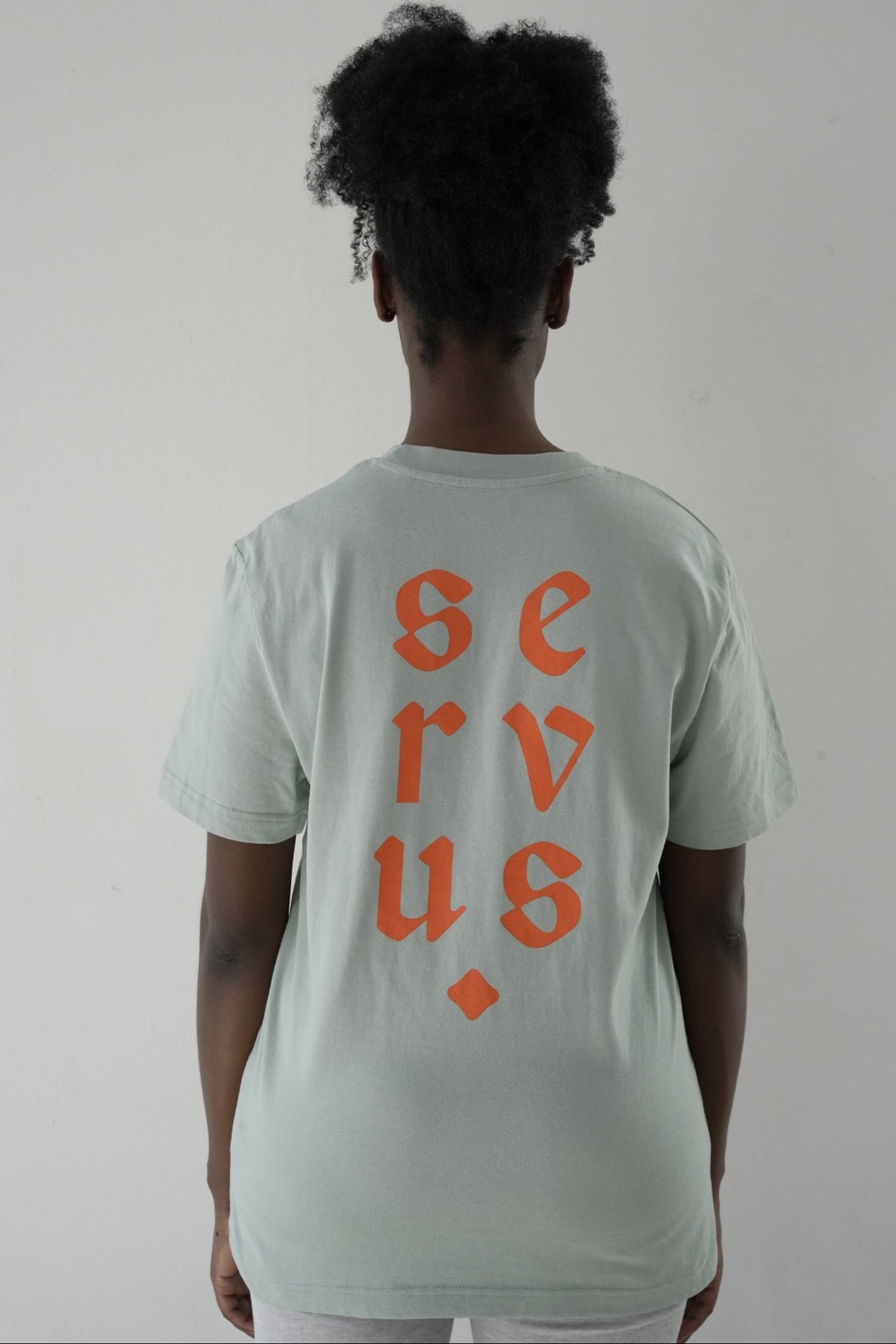 T-Shirt "SERVUS" - Unisex