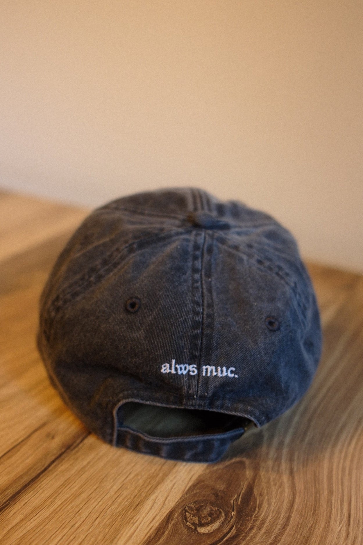 Cap Munich "Servus" - Vintage Black